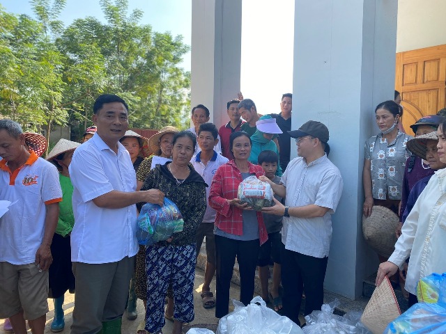 Nỗ lực cứu trợ và tái thiết vùng bão lũ